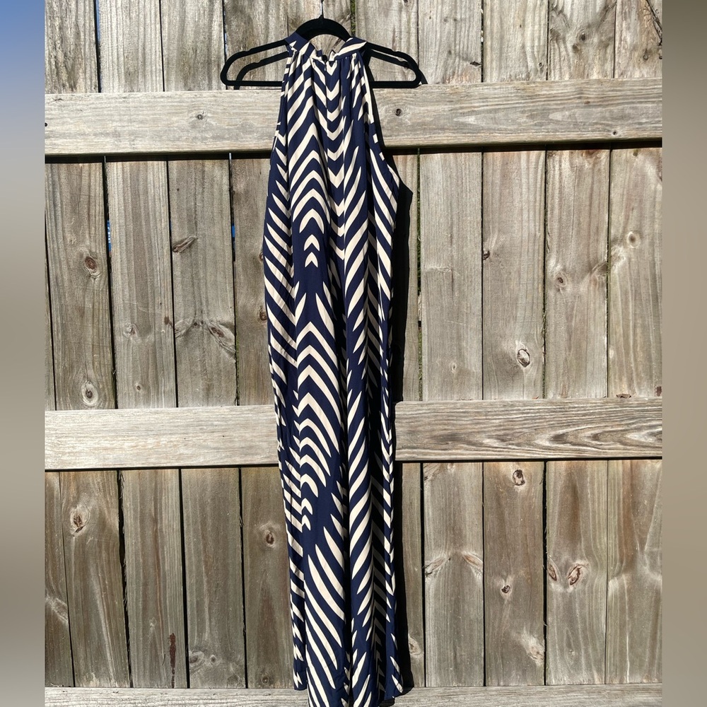 SHEIN Navy and Cream Chevron Jumpsuit Size 6 - Picture 5 of 8